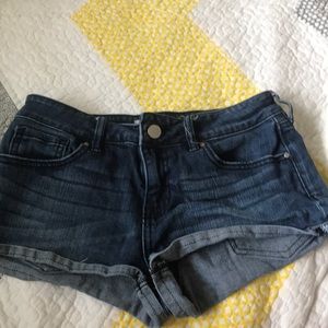 Bullhead jean shorts